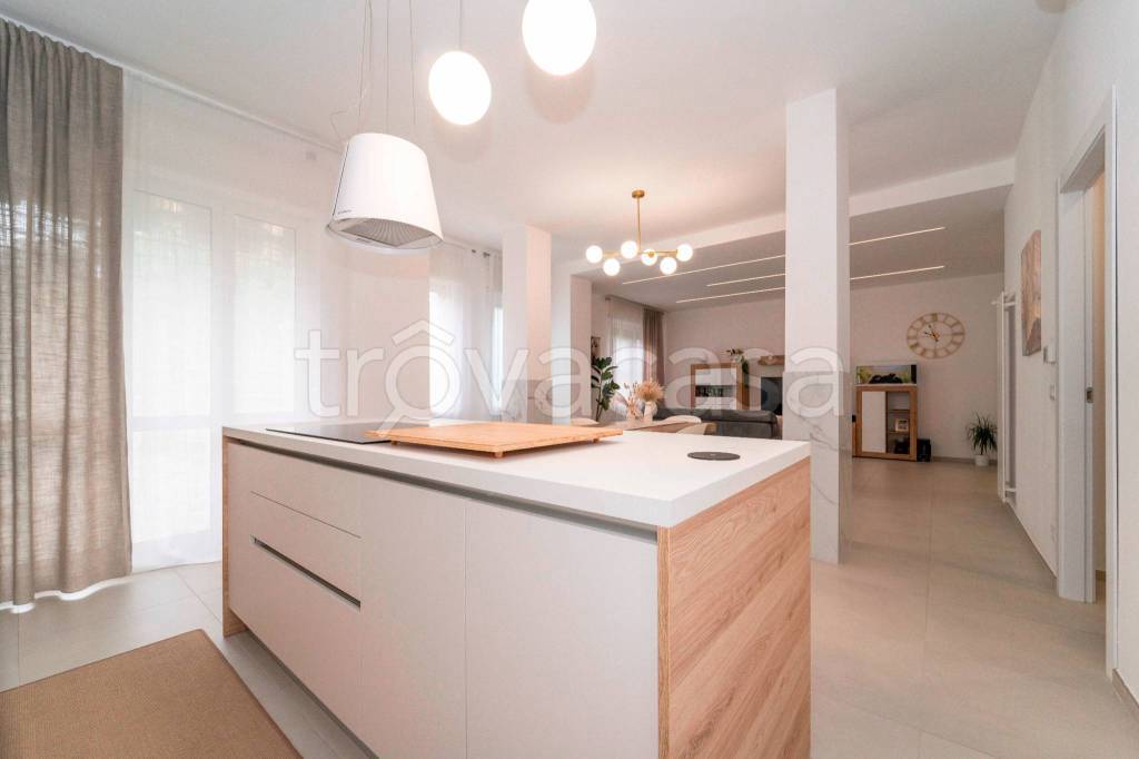 appartamento in vendita a Torino in zona Santa Rita