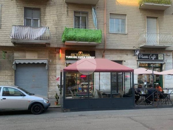 negozio in vendita a Torino in zona Borgata Vittoria