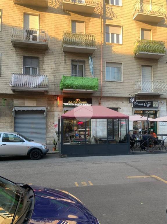 negozio in vendita a Torino in zona Borgata Vittoria