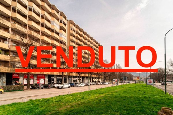negozio in vendita a Torino in zona Millefonti