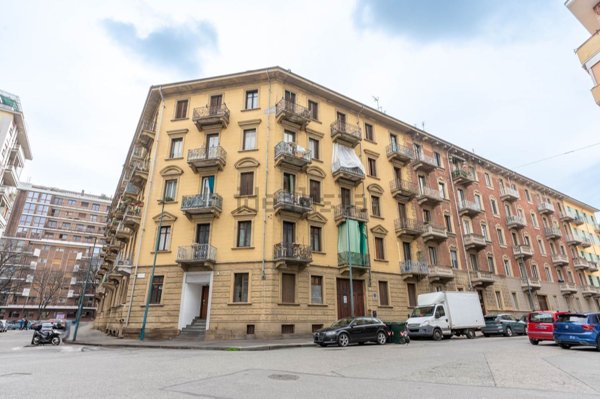 appartamento in vendita a Torino in zona Cenisia