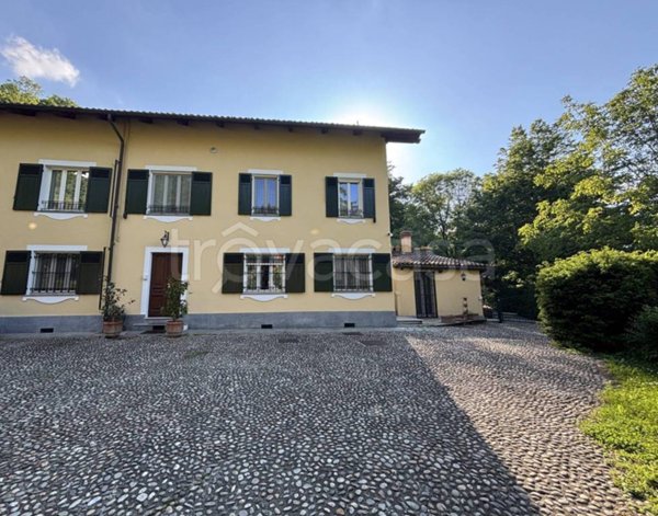 casa indipendente in vendita a Torino in zona Rosa