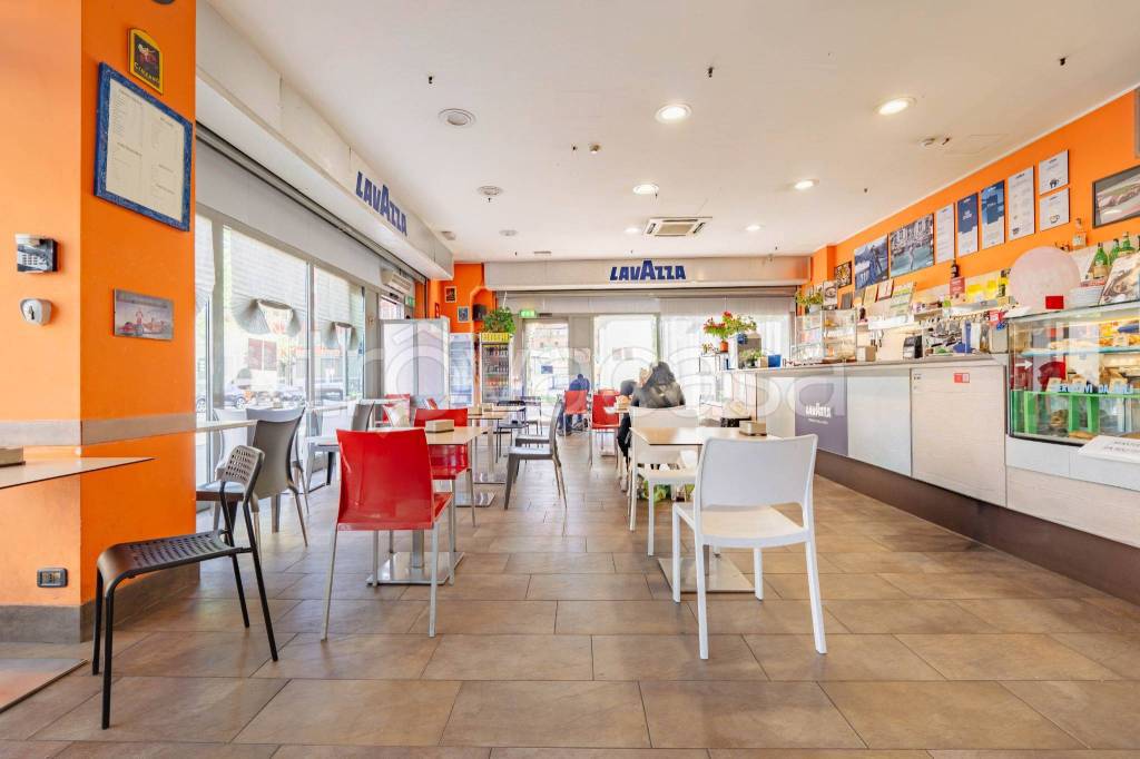 negozio in vendita a Torino in zona Aurora