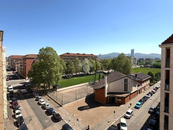 appartamento in vendita a Torino in zona Millefonti