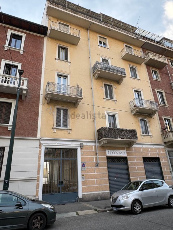 appartamento in vendita a Torino in zona Pozzo Strada