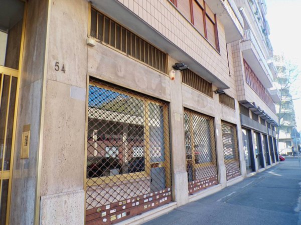 negozio in vendita a Torino in zona Crocetta