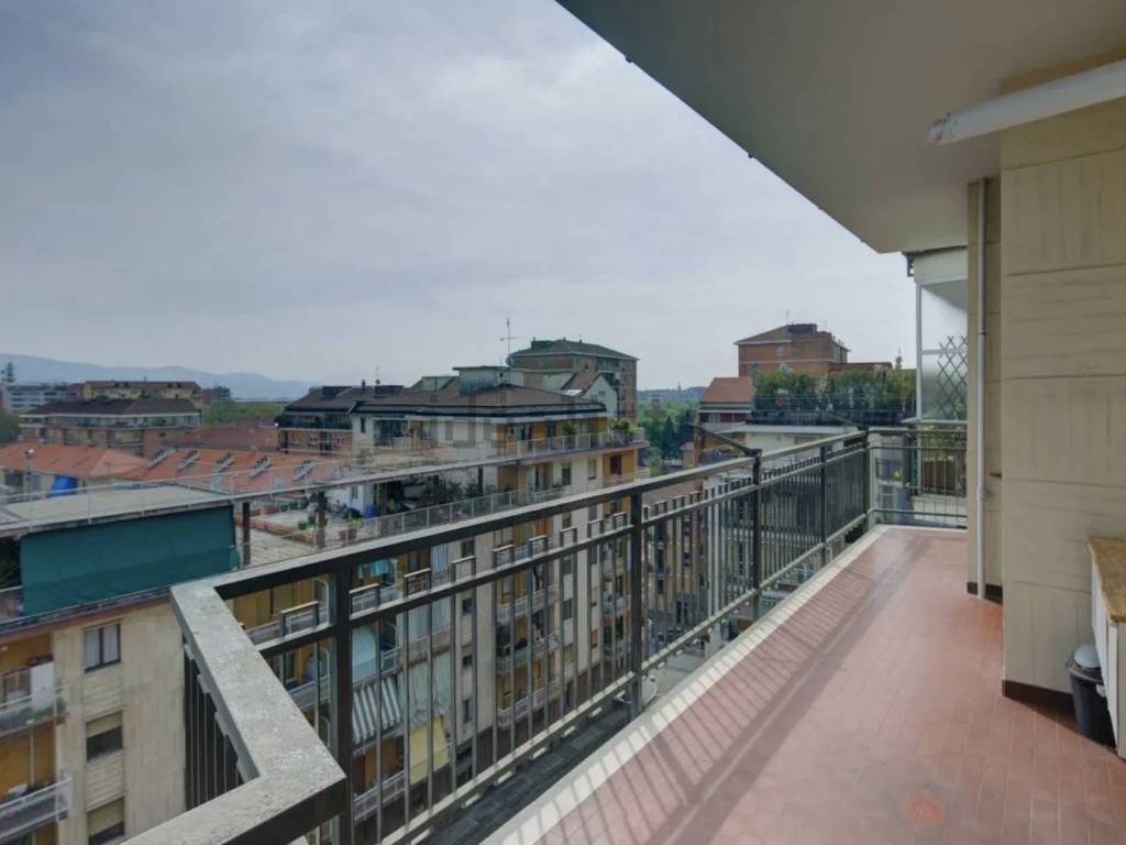appartamento in vendita a Torino in zona Pozzo Strada