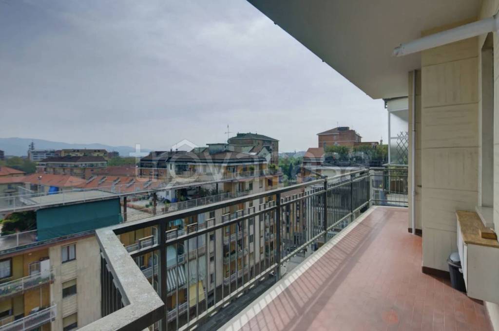 appartamento in vendita a Torino in zona Pozzo Strada