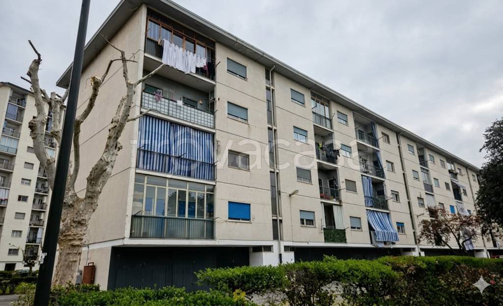 appartamento in vendita a Torino in zona Falchera