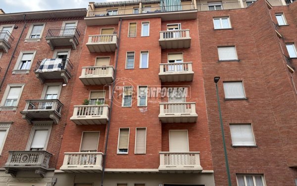 appartamento in vendita a Torino in zona Parella