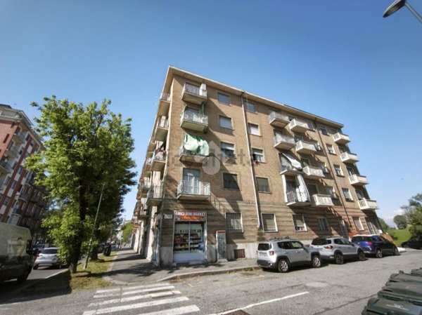 appartamento in vendita a Torino in zona Regio Parco
