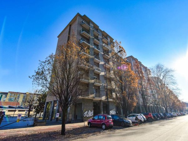appartamento in vendita a Torino in zona Lingotto