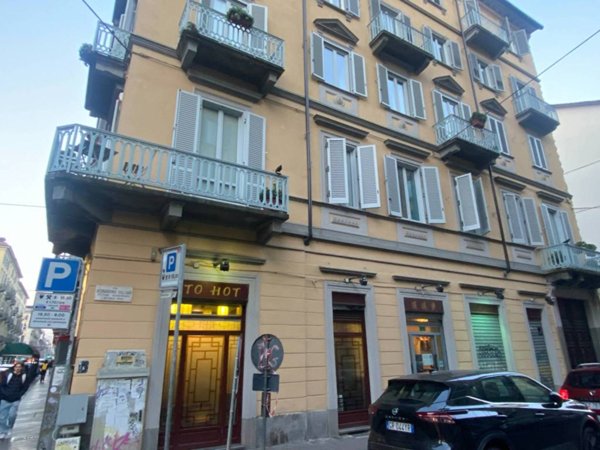 negozio in vendita a Torino in zona San Salvario
