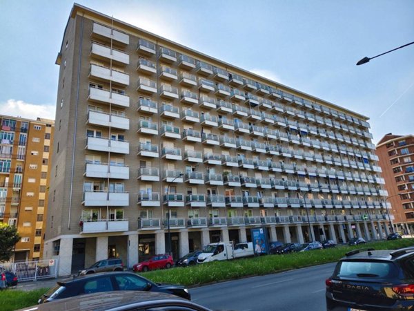 appartamento in vendita a Torino in zona Mirafiori Nord