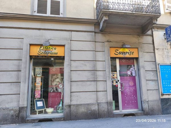negozio in vendita a Torino in zona Vanchiglia