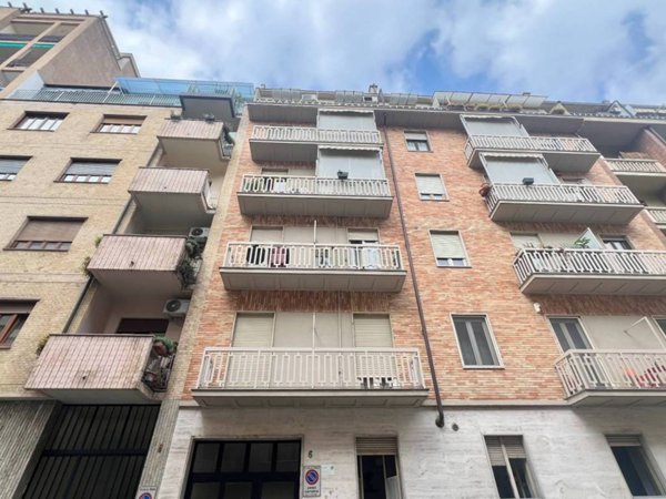 appartamento in vendita a Torino in zona Santa Rita