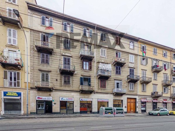 negozio in vendita a Torino in zona Rebaudengo