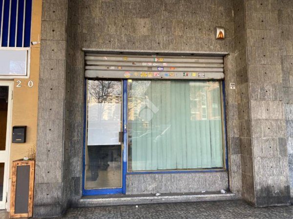 ufficio in vendita a Torino in zona Vallette
