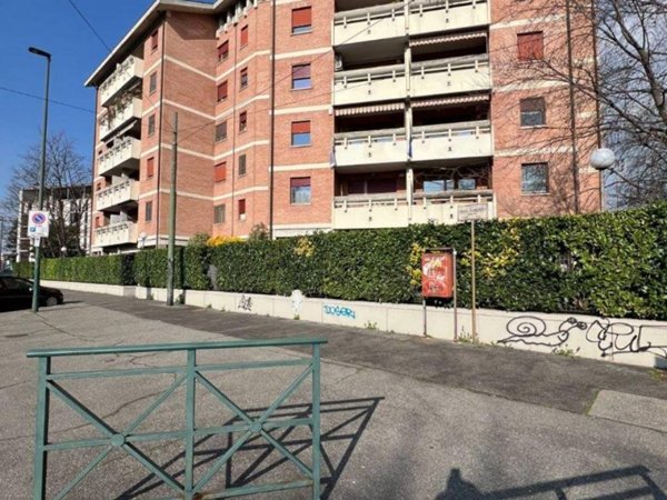 appartamento in vendita a Torino in zona Lingotto