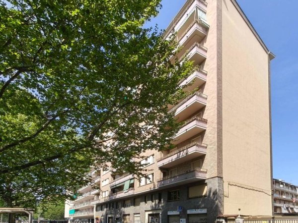 appartamento in vendita a Torino in zona Borgata Vittoria
