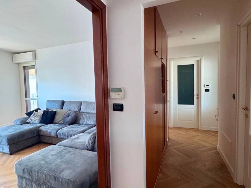 appartamento in vendita a Torino in zona Cenisia