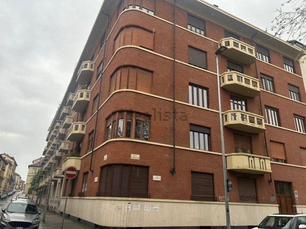 appartamento in vendita a Torino in zona Aurora