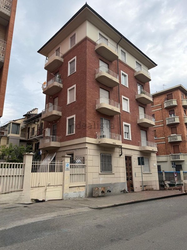 appartamento in vendita a Torino in zona Campidoglio