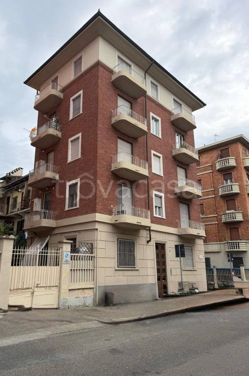 appartamento in vendita a Torino in zona Campidoglio