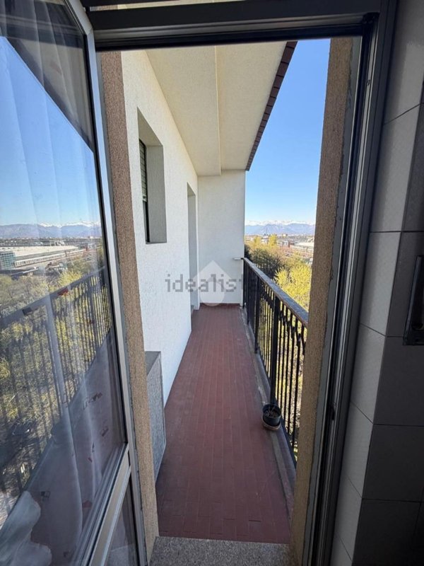 appartamento in vendita a Torino in zona Mirafiori Sud