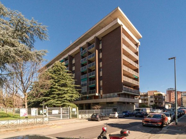 appartamento in vendita a Torino in zona Parella