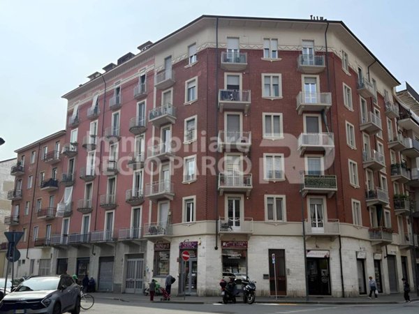 appartamento in vendita a Torino in zona Aurora