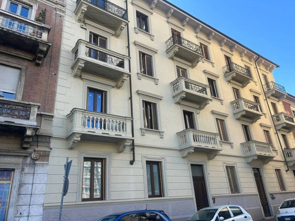 appartamento in vendita a Torino in zona Cenisia