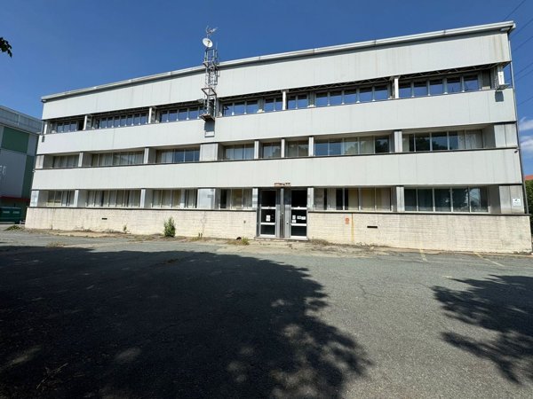 capannone in vendita a Torino