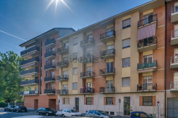 appartamento in vendita a Torino in zona Regio Parco