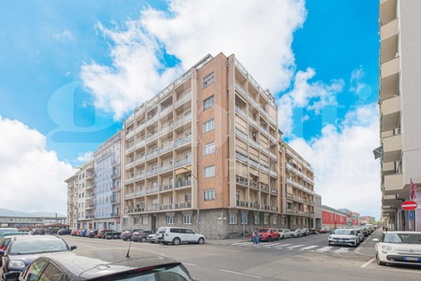 appartamento in vendita a Torino in zona Lingotto