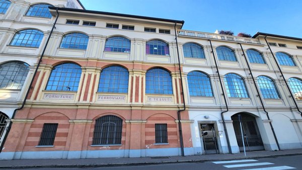 locale di sgombero in vendita a Torino in zona Aurora
