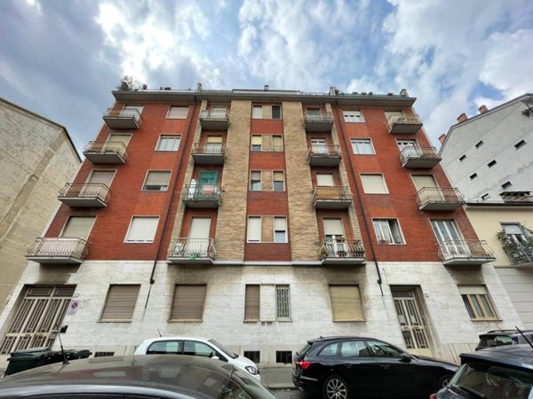 appartamento in vendita a Torino in zona Parella