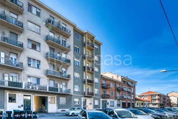appartamento in vendita a Torino in zona Borgata Vittoria
