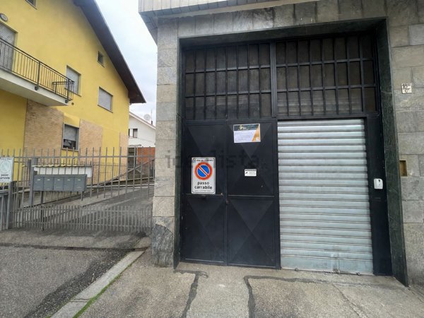 locale commerciale in vendita a Torino