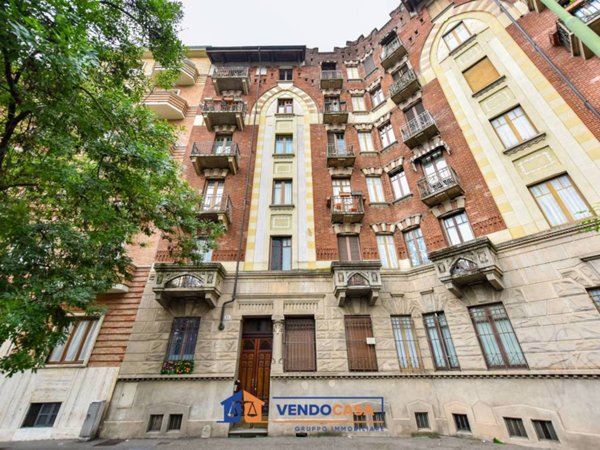 appartamento in vendita a Torino in zona Millefonti