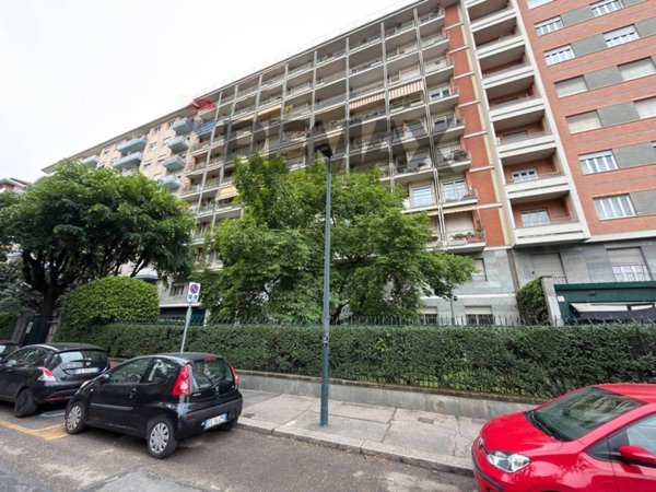 appartamento in vendita a Torino in zona Santa Rita