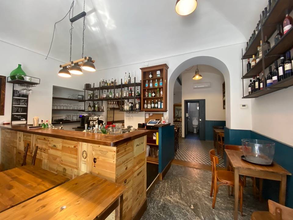 negozio in vendita a Torino in zona Vanchiglia