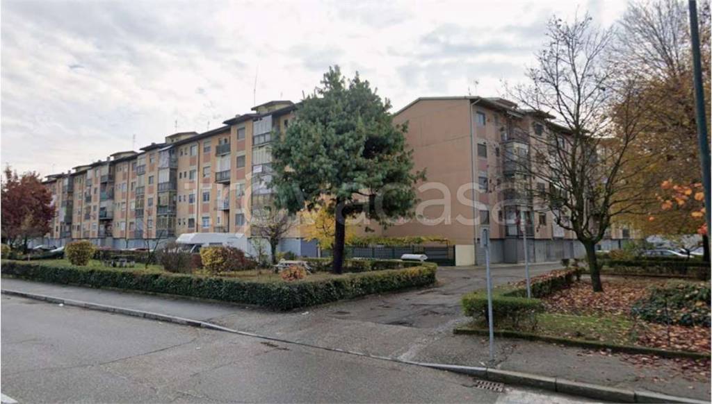 appartamento in vendita a Torino in zona Falchera
