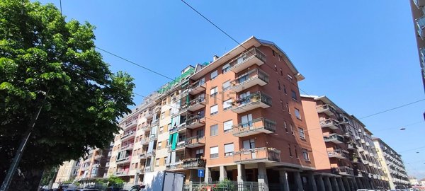appartamento in vendita a Torino in zona Aurora