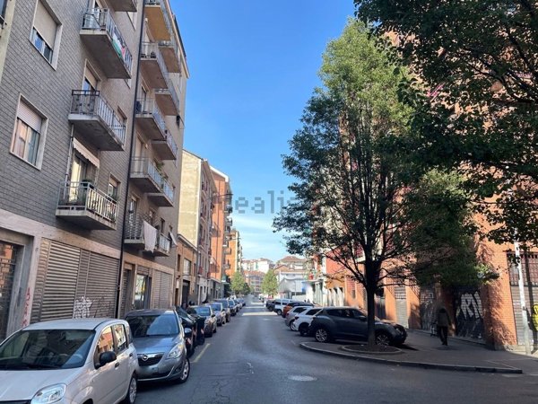 appartamento in vendita a Torino in zona Aurora