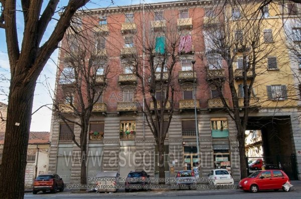 appartamento in vendita a Torino in zona Aurora