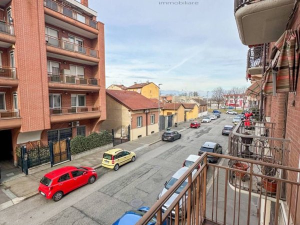 appartamento in vendita a Torino in zona Lucento