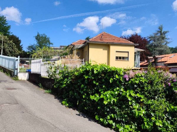 casa indipendente in vendita a Torino in zona Superga