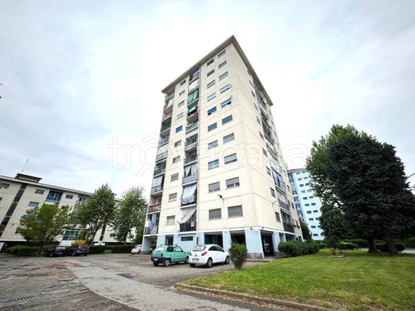 appartamento in vendita a Torino in zona Falchera