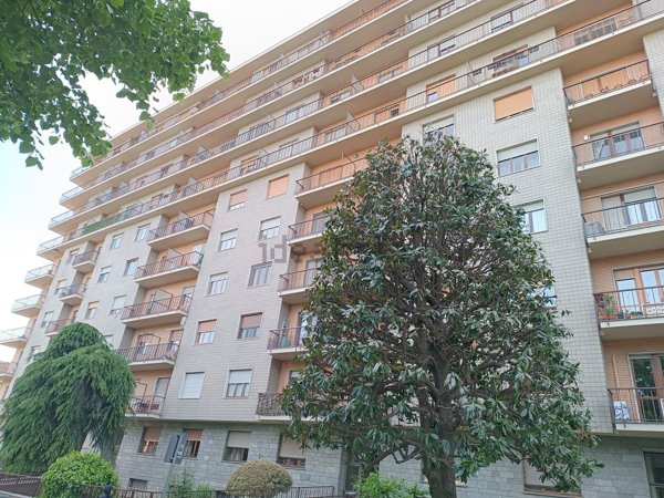 appartamento in vendita a Torino in zona Borgata Vittoria